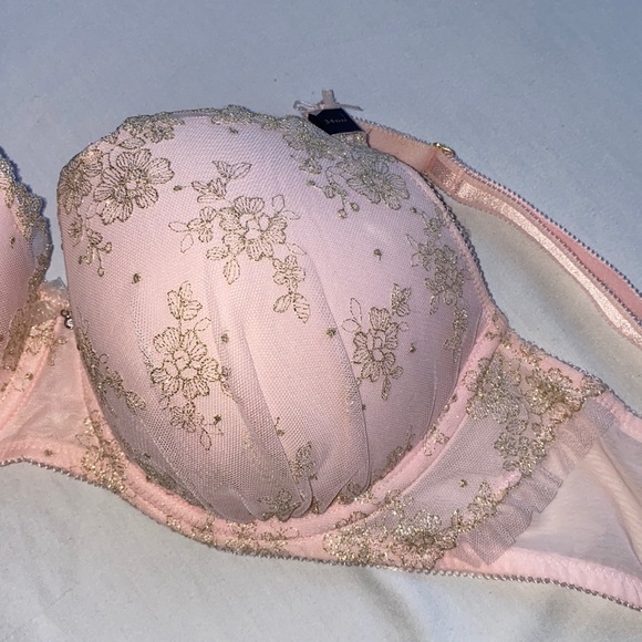 Victoria’s Secret Pink & Gold Bra 💕✨ - Picture 7 of 7
